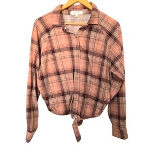 Eden & Olivia Women's Pink Plaid Button-Down Shirt Size Medium